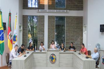 2 Projetos de Lei foram aprovados em Sessão Extraordinária