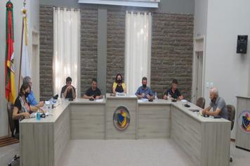 SEGUNDA SESSÃO ORDINÁRIA DE OUTUBRO APROVOU OITO PROJETOS DE LEI.