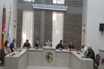 PRIMEIRA SESSÃO ORDINÁRIA DE NOVEMBRO ACONTECEU ONTEM.