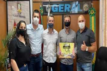 Comitiva Arvorezinhense busca recursos!