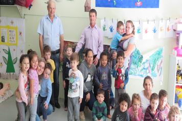 Vereadores visitam Escolas.
