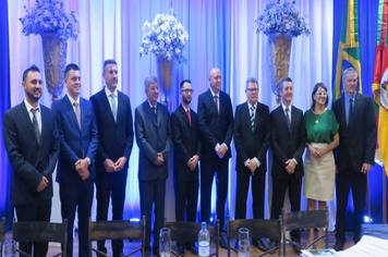 VEREADORES, PREFEITO E VICE-PREFEITO DE ARVOREZINHA TOMARAM POSSE NA ÚLTIMA SEXTA-FEIRA.