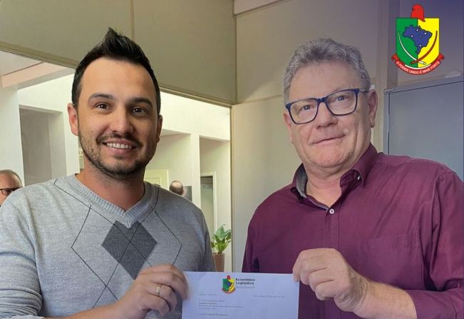 Legislativo faz devolução de sobra do orçamento ao Município