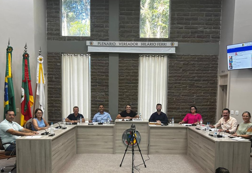 Todas as matérias aprovadas por unanimidade!