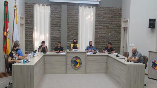 SEGUNDA SESSÃO ORDINÁRIA DE OUTUBRO APROVOU OITO PROJETOS DE LEI.