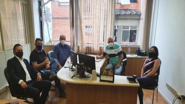 PODERES EXCUTIVO E LEGISLATIVO MUNICIPAL TRABALHAM JUNTOS PARA O DESENVOLVIMENTO DE ARVOREZINHA