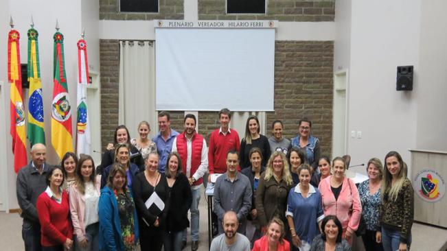 REDE se reúne na Câmara de Vereadores.