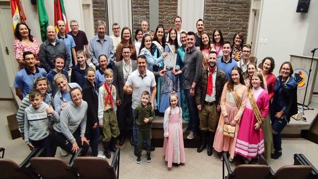 SESSÃO ORDINÁRIA ACONTECEU NESTA SEGUNDA-FEIRA (04/07)