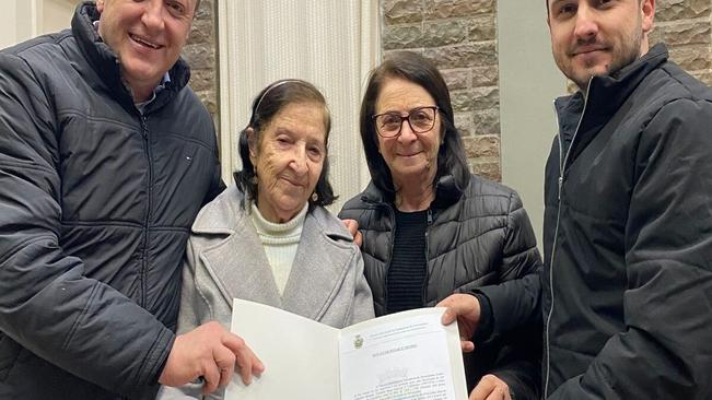 PROJETO DENOMINA GALERIA DOS PRESIDENTES DE “VEREADOR ARI CICHELERO ROMAN”￼